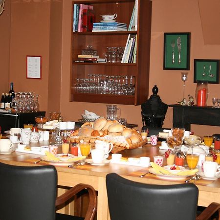 Full House Hotel Arrondissement di Courtrai Esterno foto